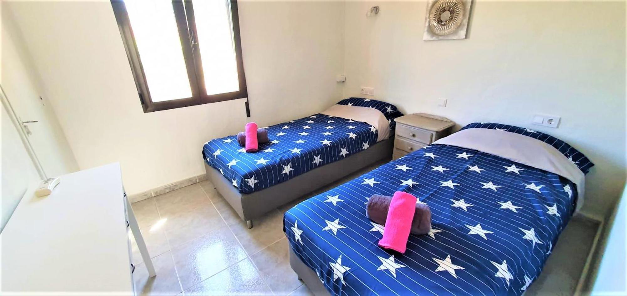 Cheerful 2-Bedroom Villa With Private Pool 卡尔佩 外观 照片